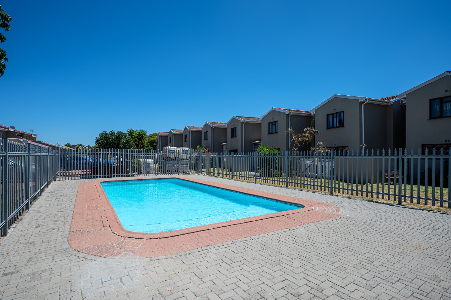 3 Bed Townhouse For Sale in Bracken Heights (R 1,950,000)