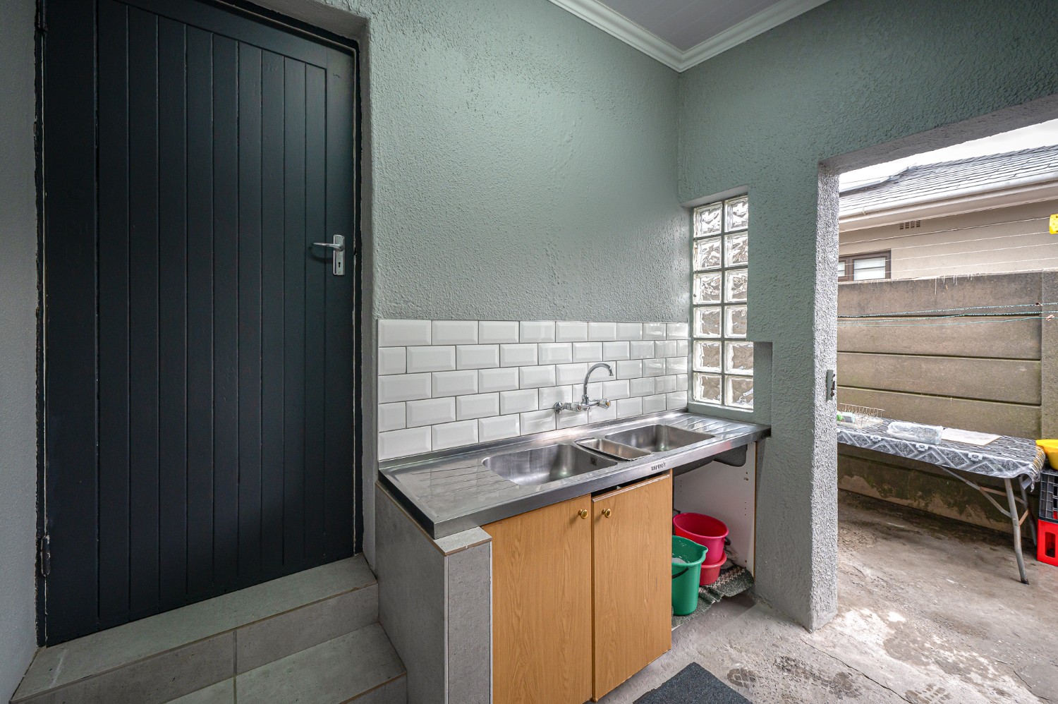 4 Bed Home For Sale in Cravenby (R 1,925,000)