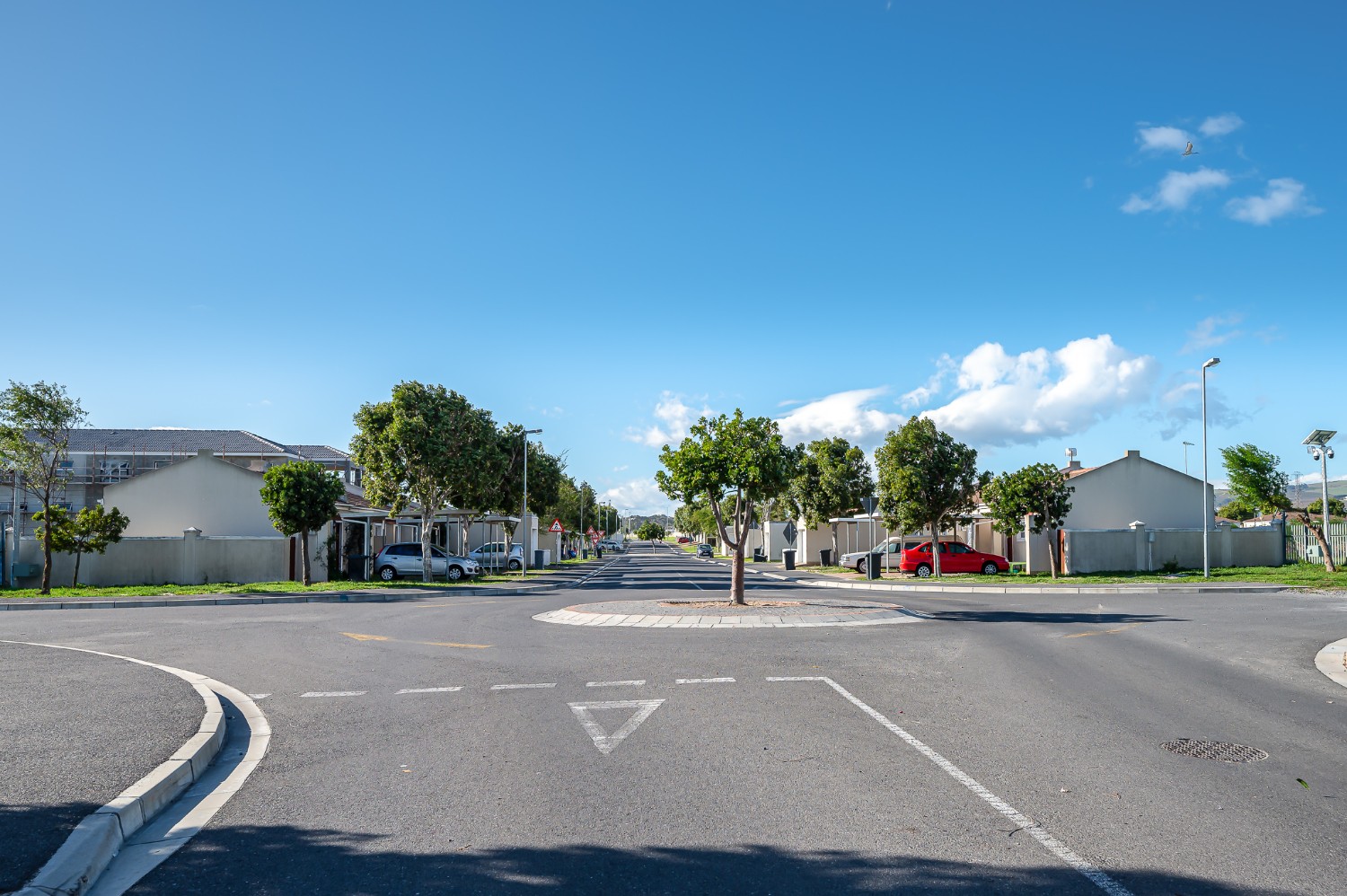 2 Bed Apartment For Sale in Highbury (R 650,000)