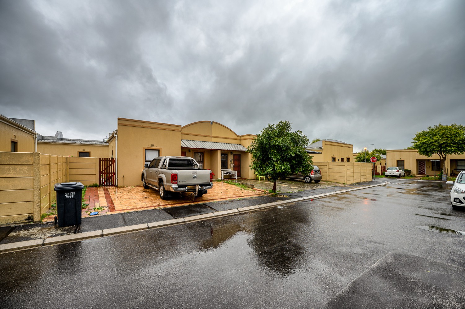 2 Bed Home For Sale in Bardale Village (R 795,000)