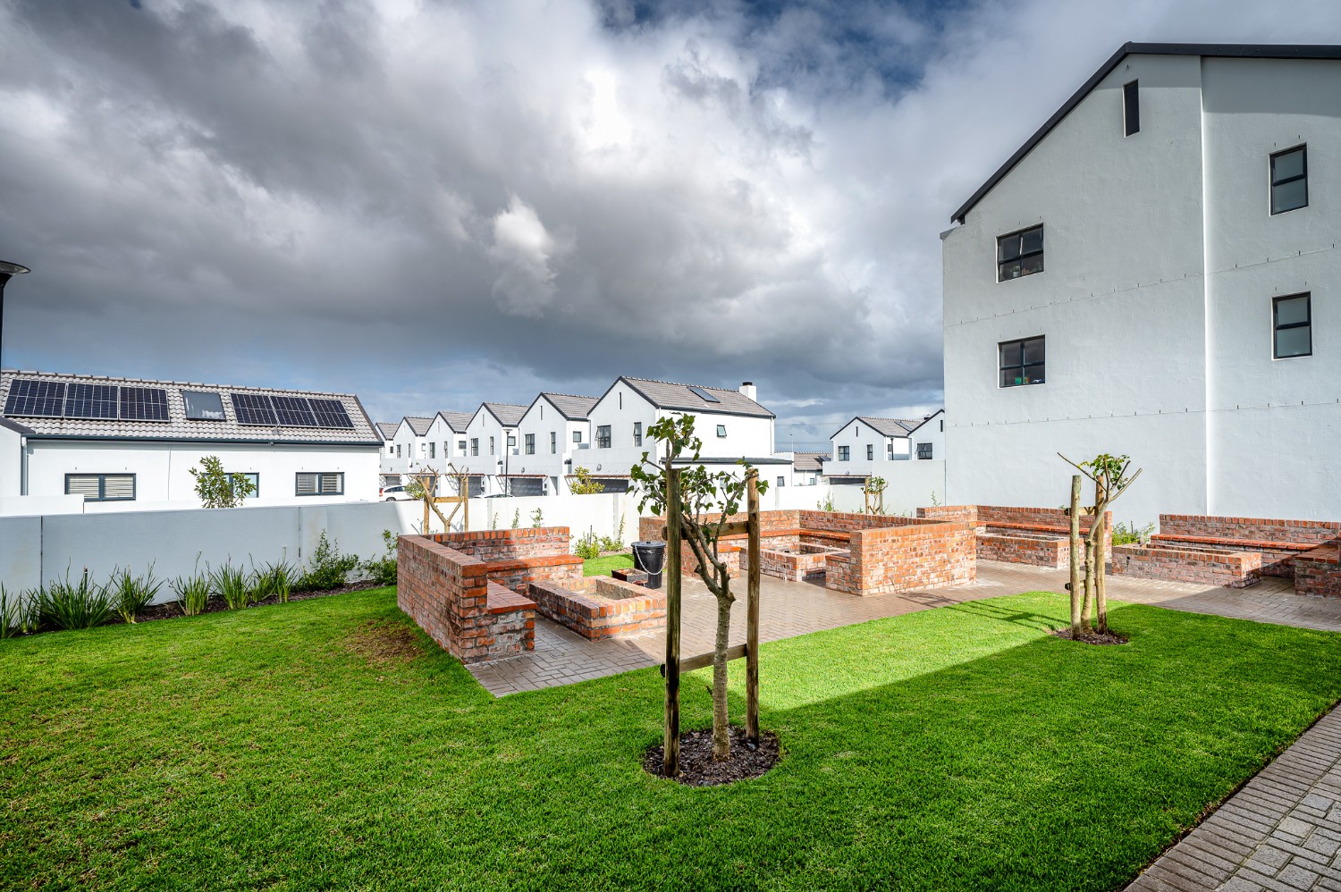 2 Bed Apartment For Sale in Brackenfell South (R 1,250,000)