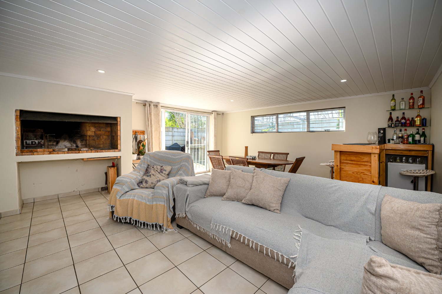 3 Bed Home For Sale in Viking Village (R 1,899,000)