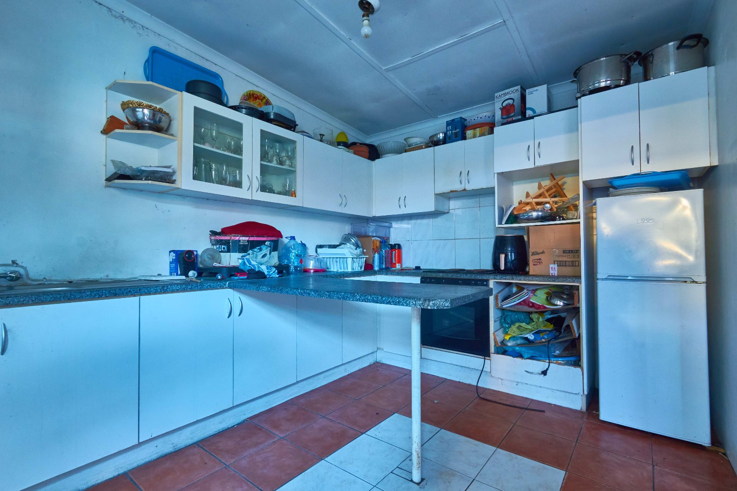 2 Bed Home For Sale in Manenberg (R 990,000)