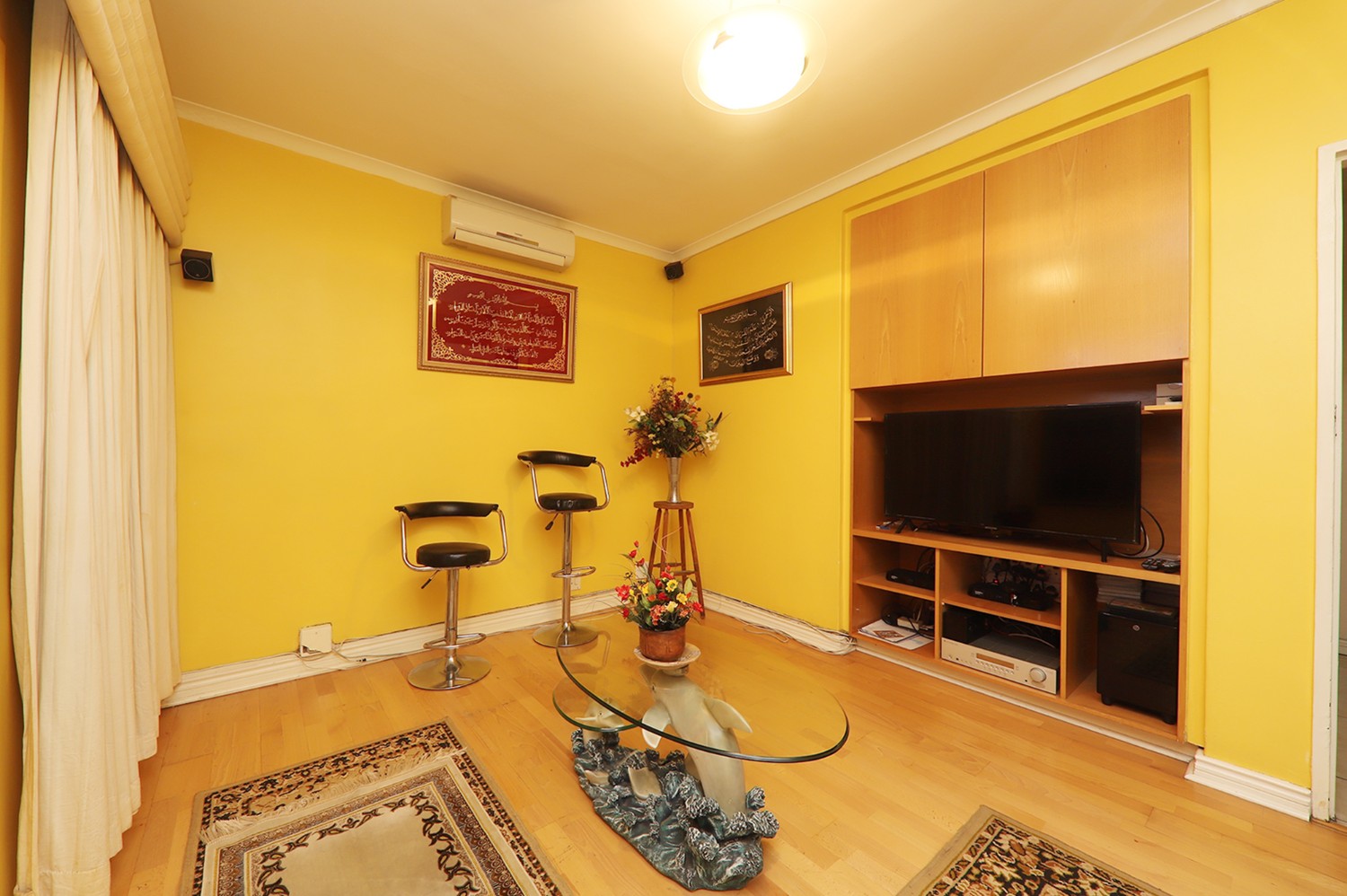 6 Bed Home For Sale in Lansdowne (R 3,995,000)