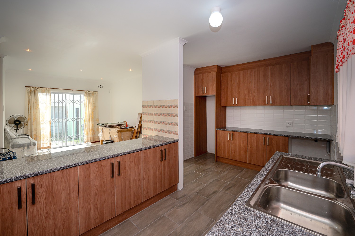 3 Bed Home For Sale in Bernadino Heights (R 1,450,000)