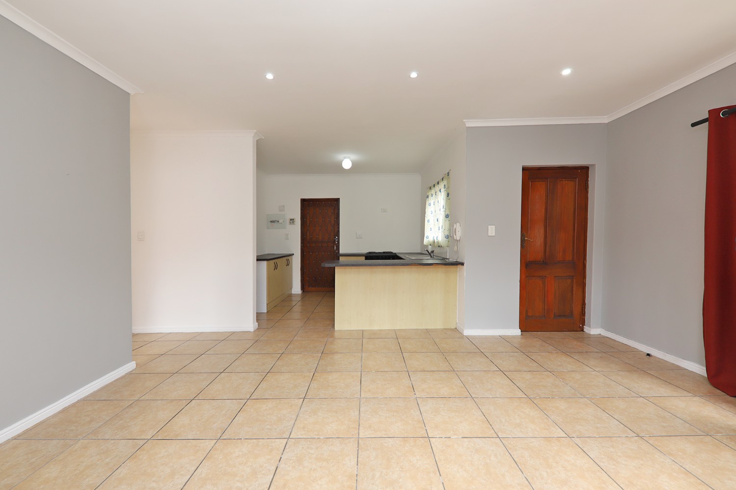 3 Bed Home For Sale in Lotus River (R 1,400,000)