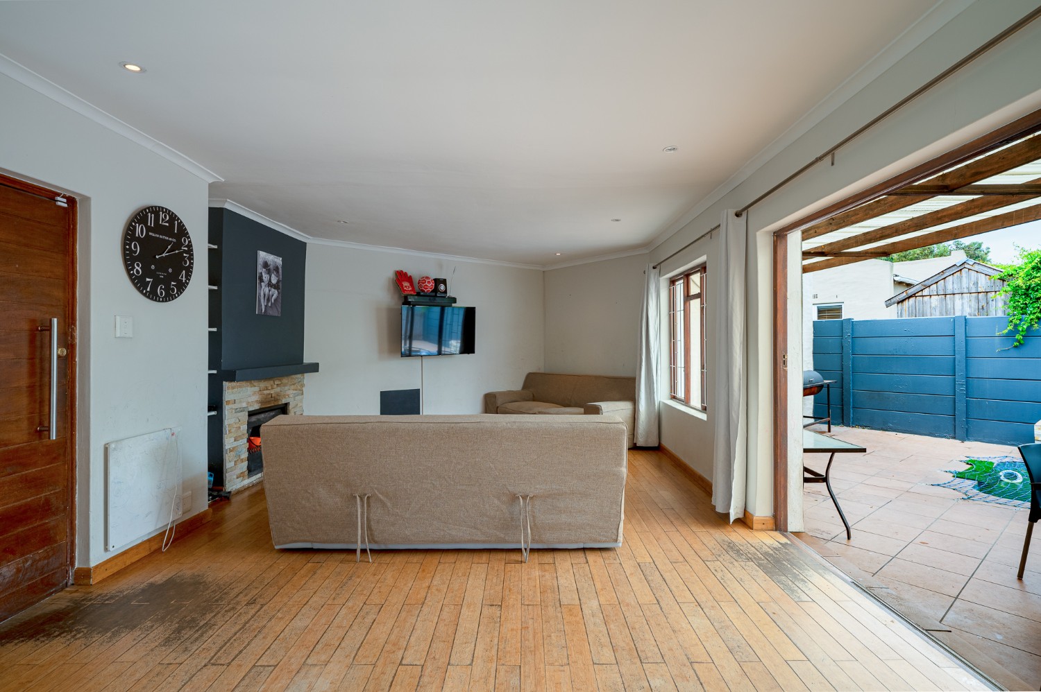 3 Bed Home For Sale in Edgemead (R 2,270,000)