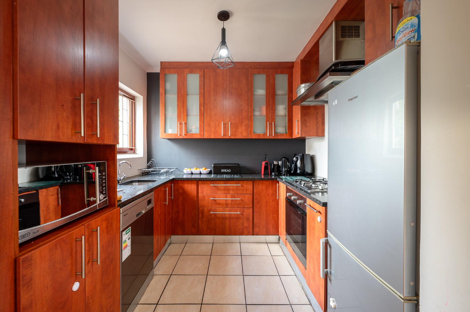 3 Bed Home For Sale in Edgemead (R 2,270,000)