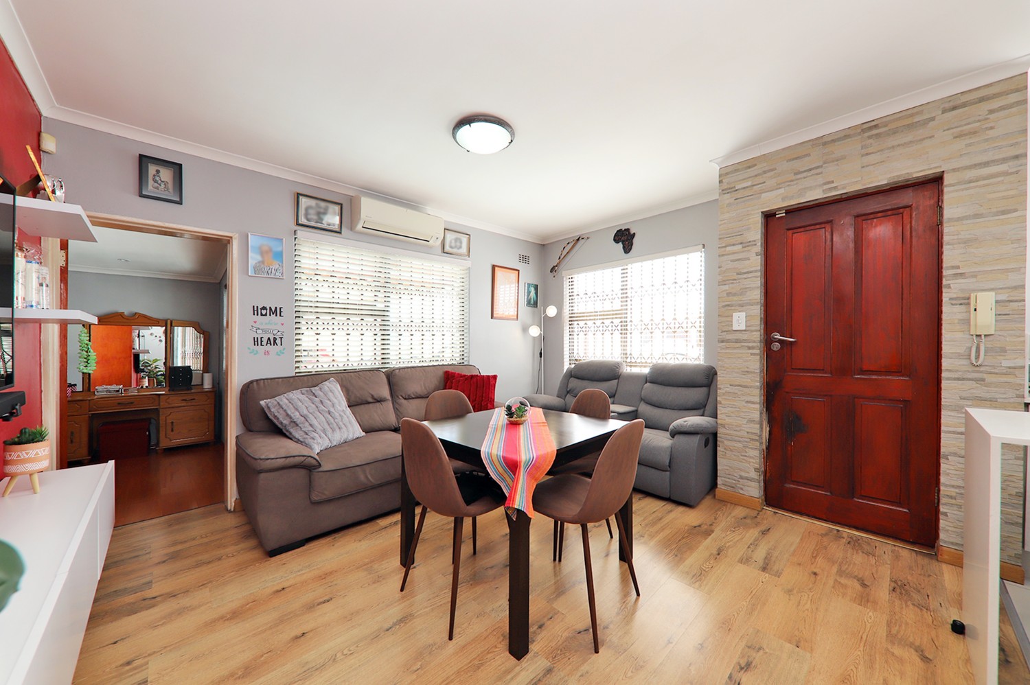 2 Bed Home For Sale in Ottery (R 1,500,000)