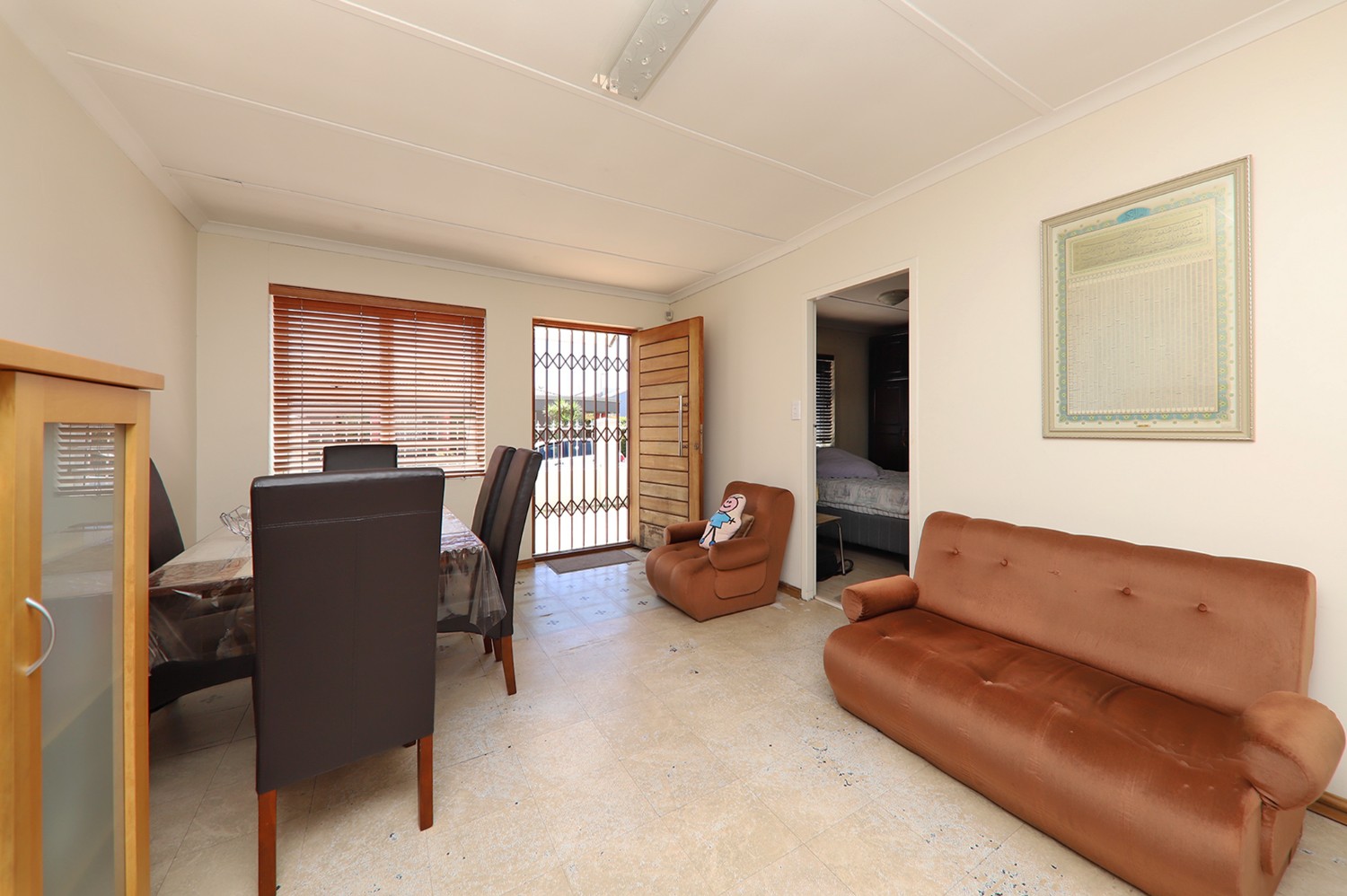 3 Bed Home For Sale in Mountview (R 1,350,000)