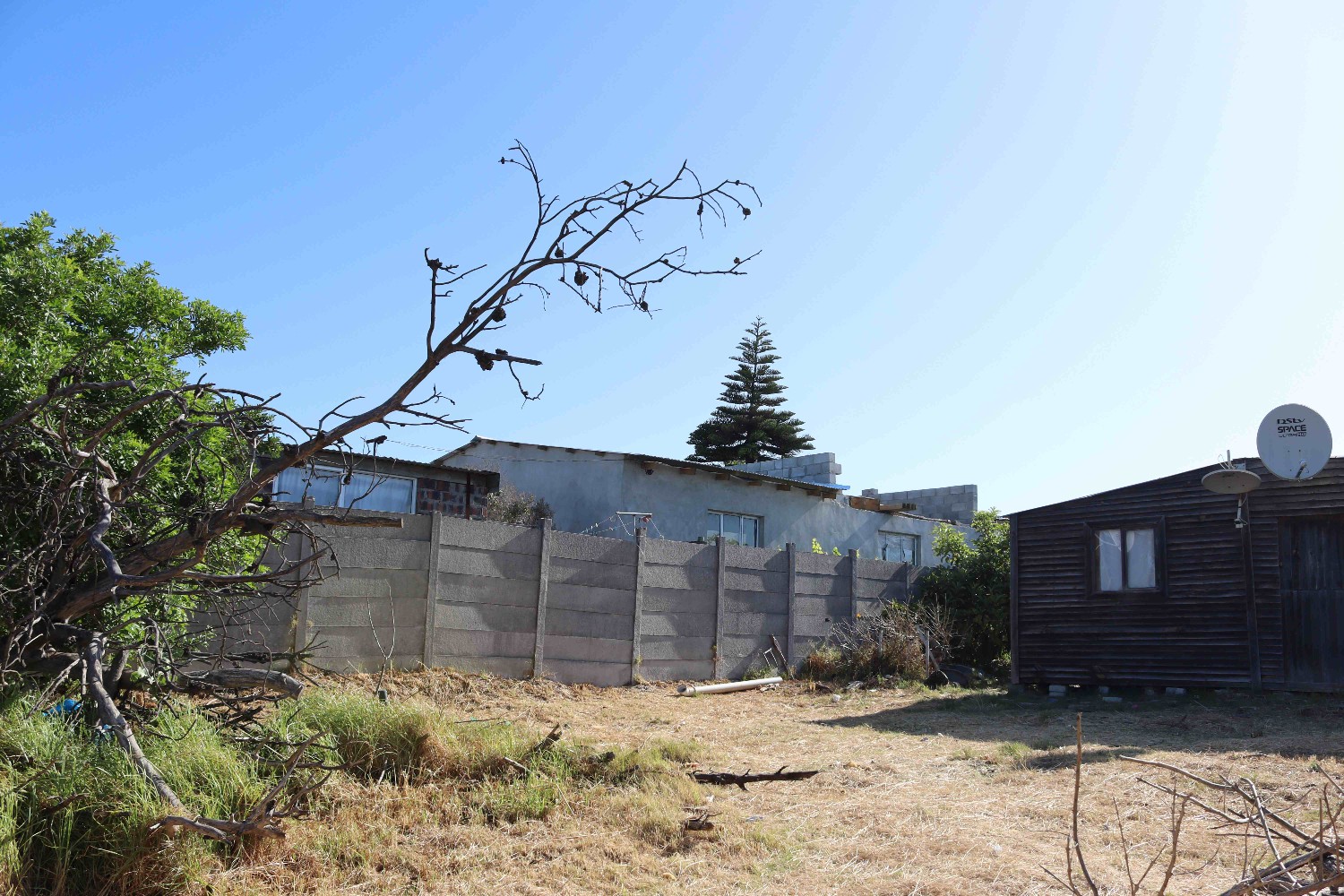 Plot For Sale in Malibu Village (R 700,000)