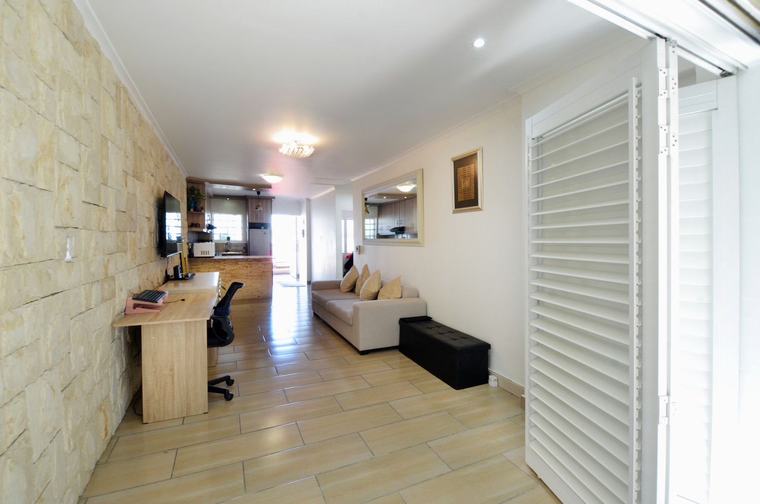 2 Bed Townhouse For Sale in Vanguard (R 1,470,000)