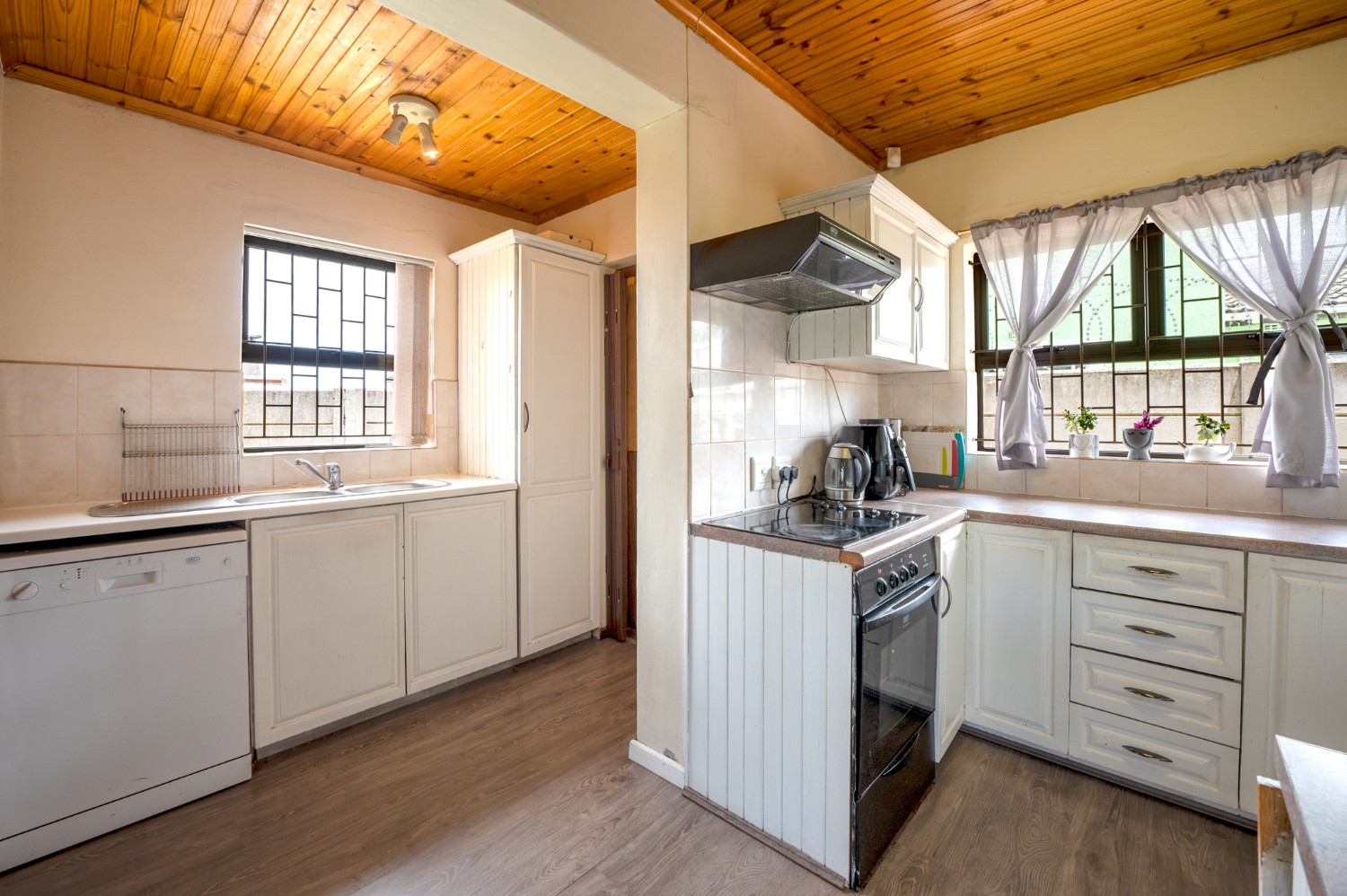 3 Bed Home For Sale in Glenhaven (R 1,599,000)