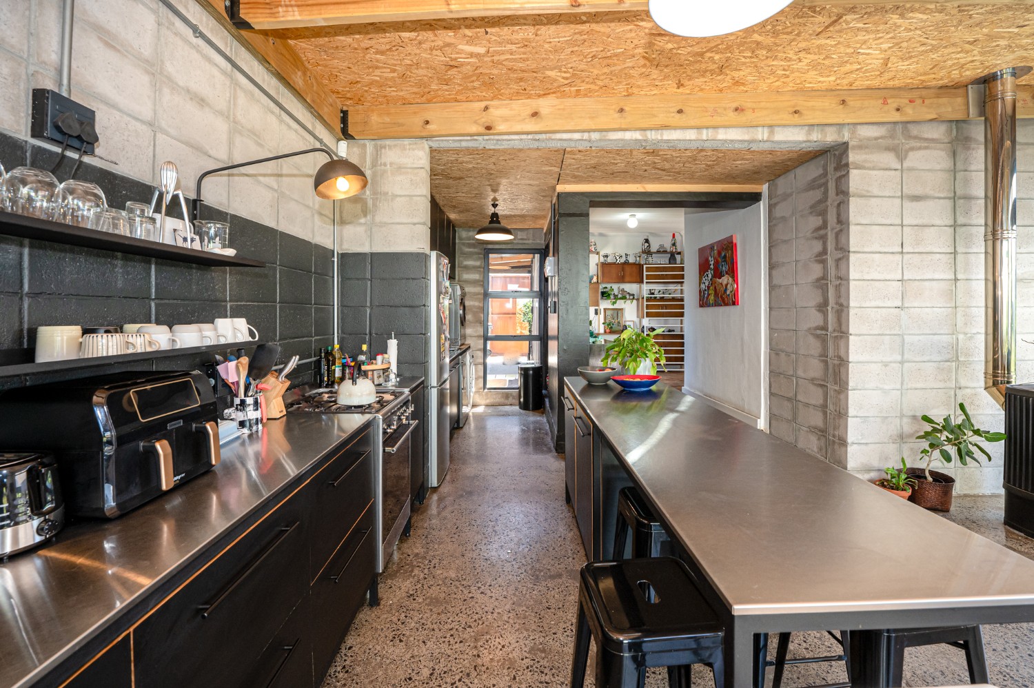 3 Bed Home For Sale in Ysterplaat (R 1,795,000)