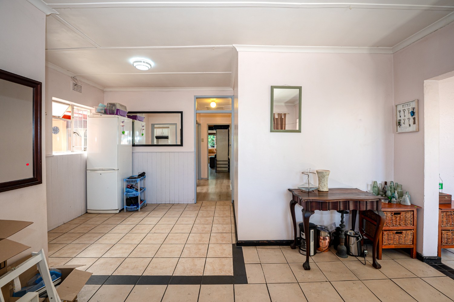 3 Bed Home For Sale in Bothasig (R 2,195,000)