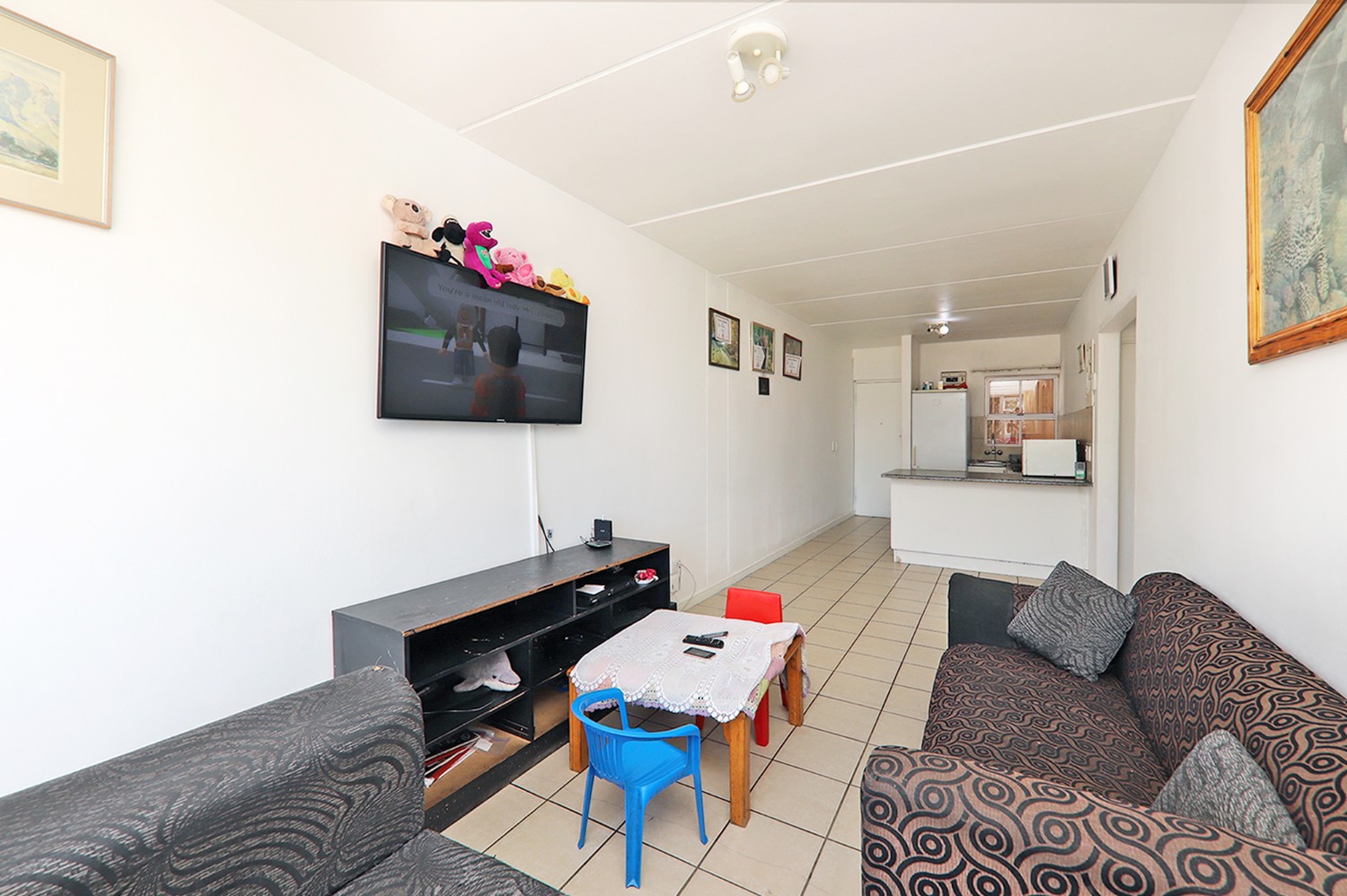 2 Bed Apartment For Sale in Maitland (R 680,000)