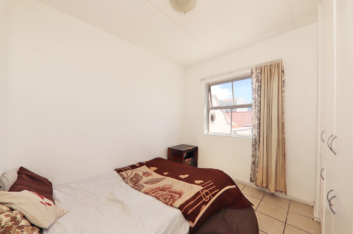 2 Bed Apartment For Sale in Maitland (R 680,000)