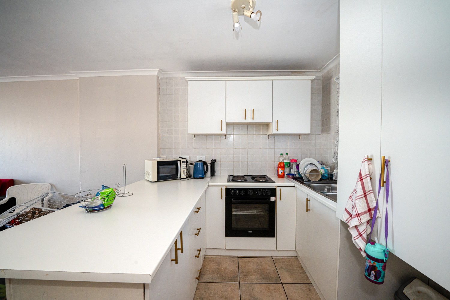 2 Bed Apartment For Sale in Brackenfell Central (R 800,000)