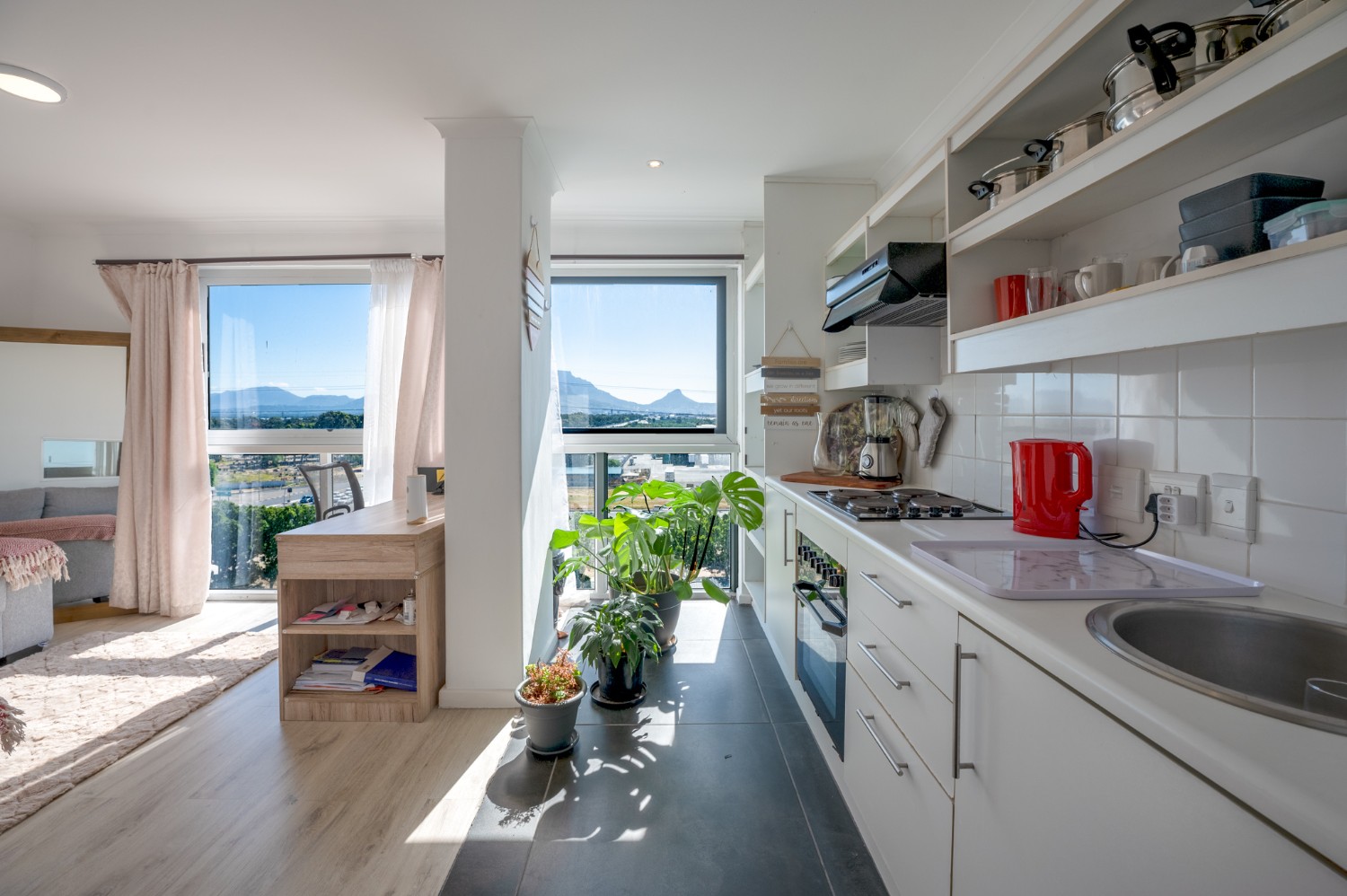 1 Bed Apartment For Sale in Townsend Estate (R 620,000)