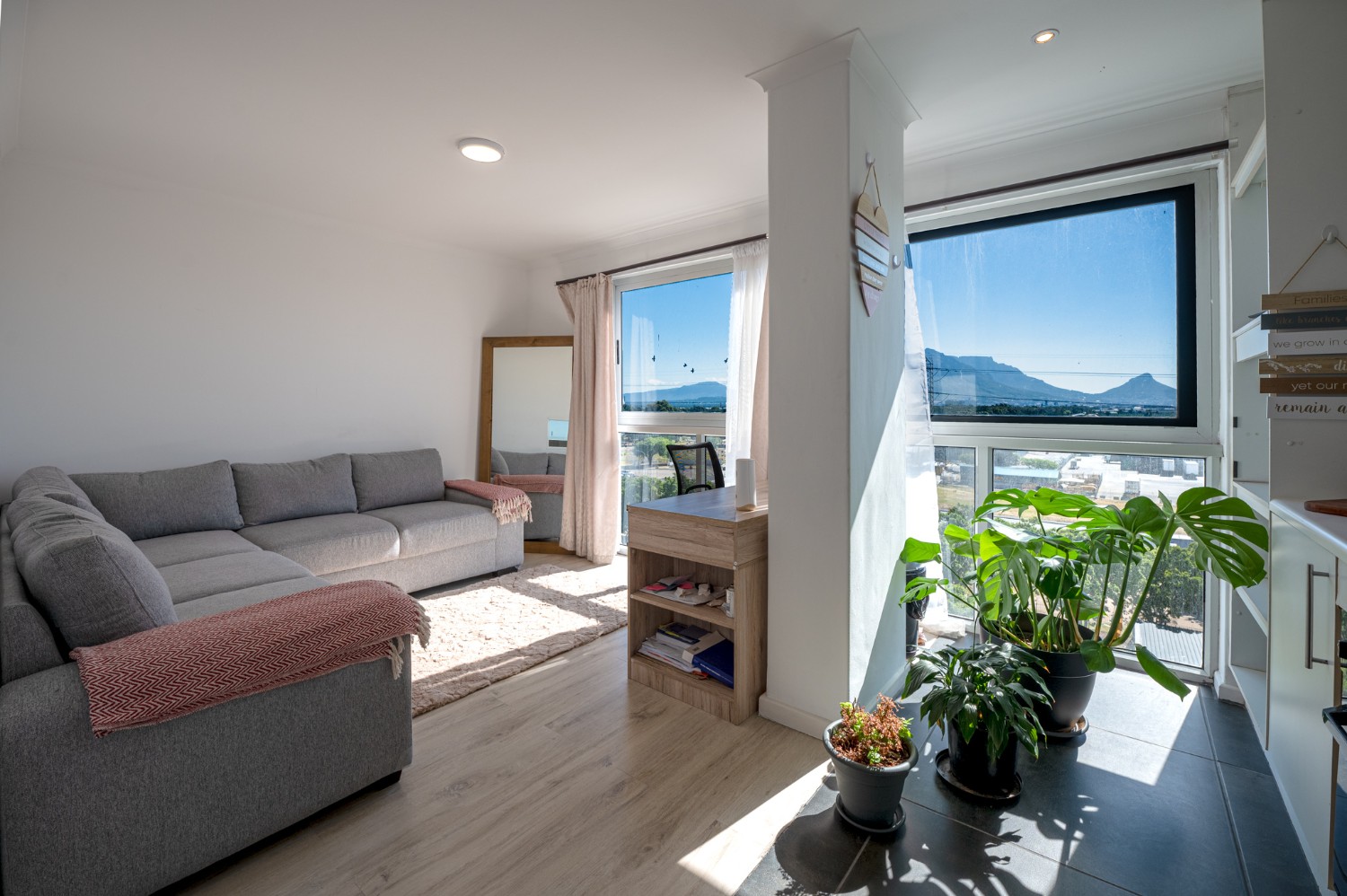 1 Bed Apartment For Sale in Townsend Estate (R 620,000)