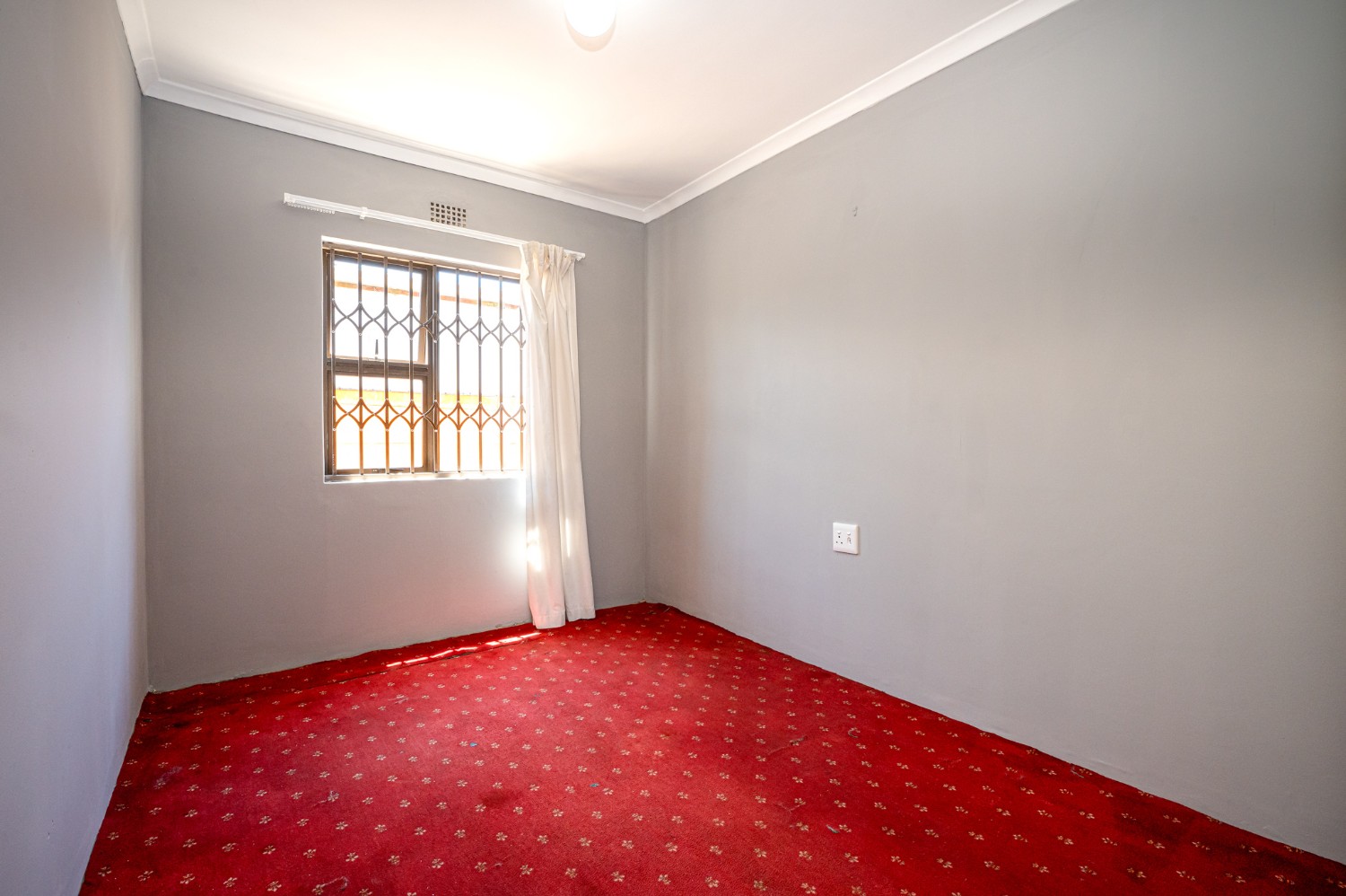 3 Bed Home For Sale in Electric City (R 1,295,000)