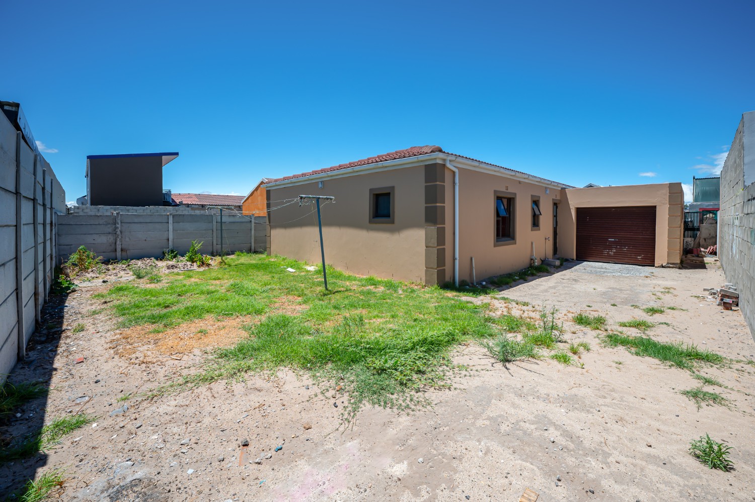 3 Bed Home For Sale in Electric City (R 1,295,000)