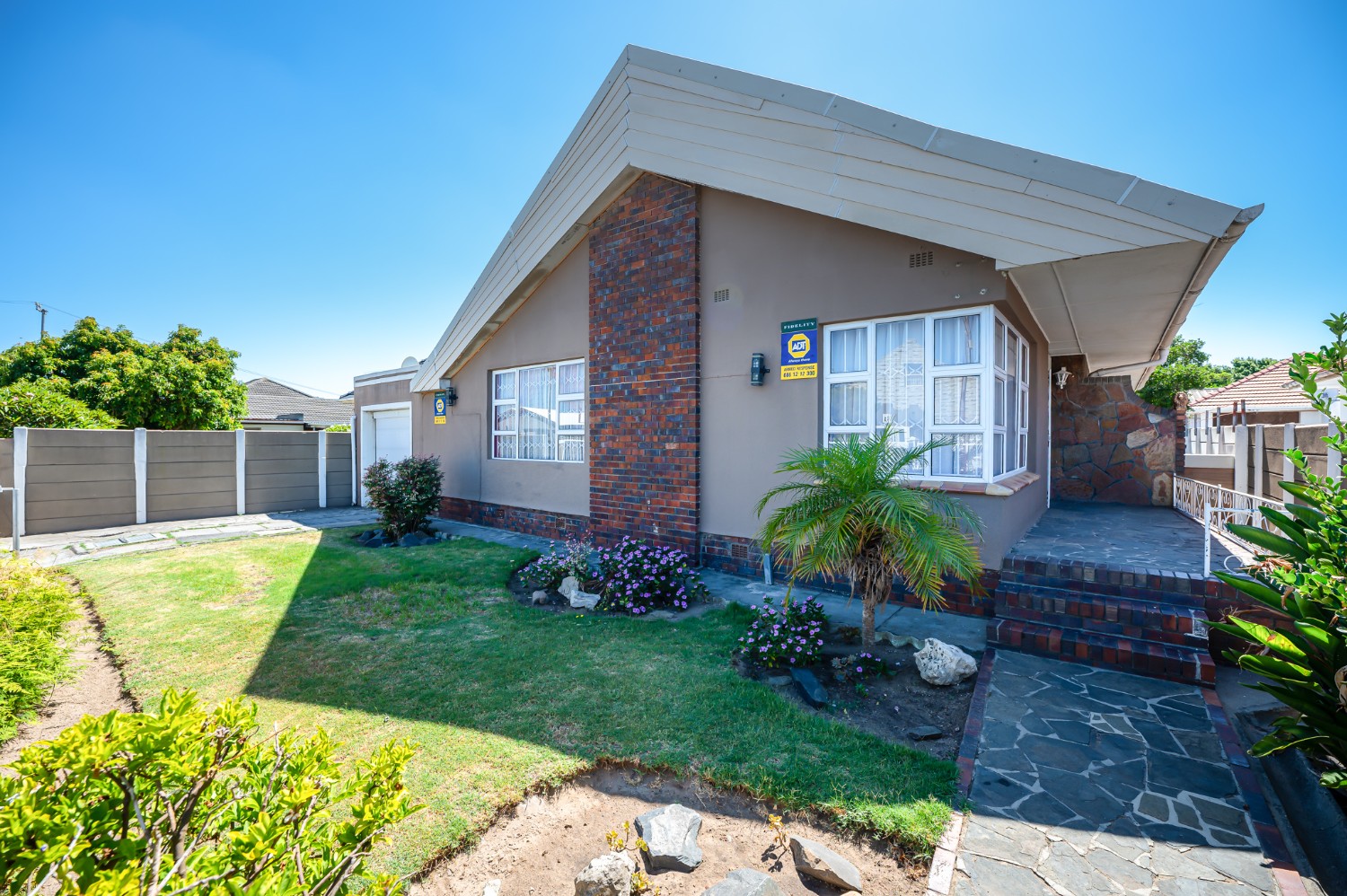 3 Bed Home For Sale in Parow Valley (R 1,999,999)