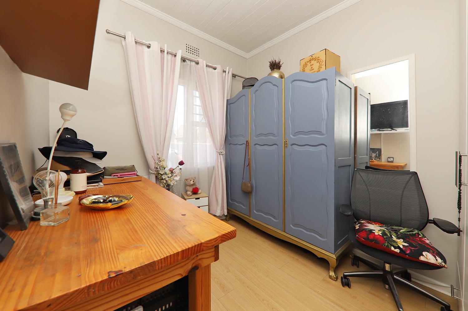 2 Bed Home For Sale in Athlone (R 1,250,000)