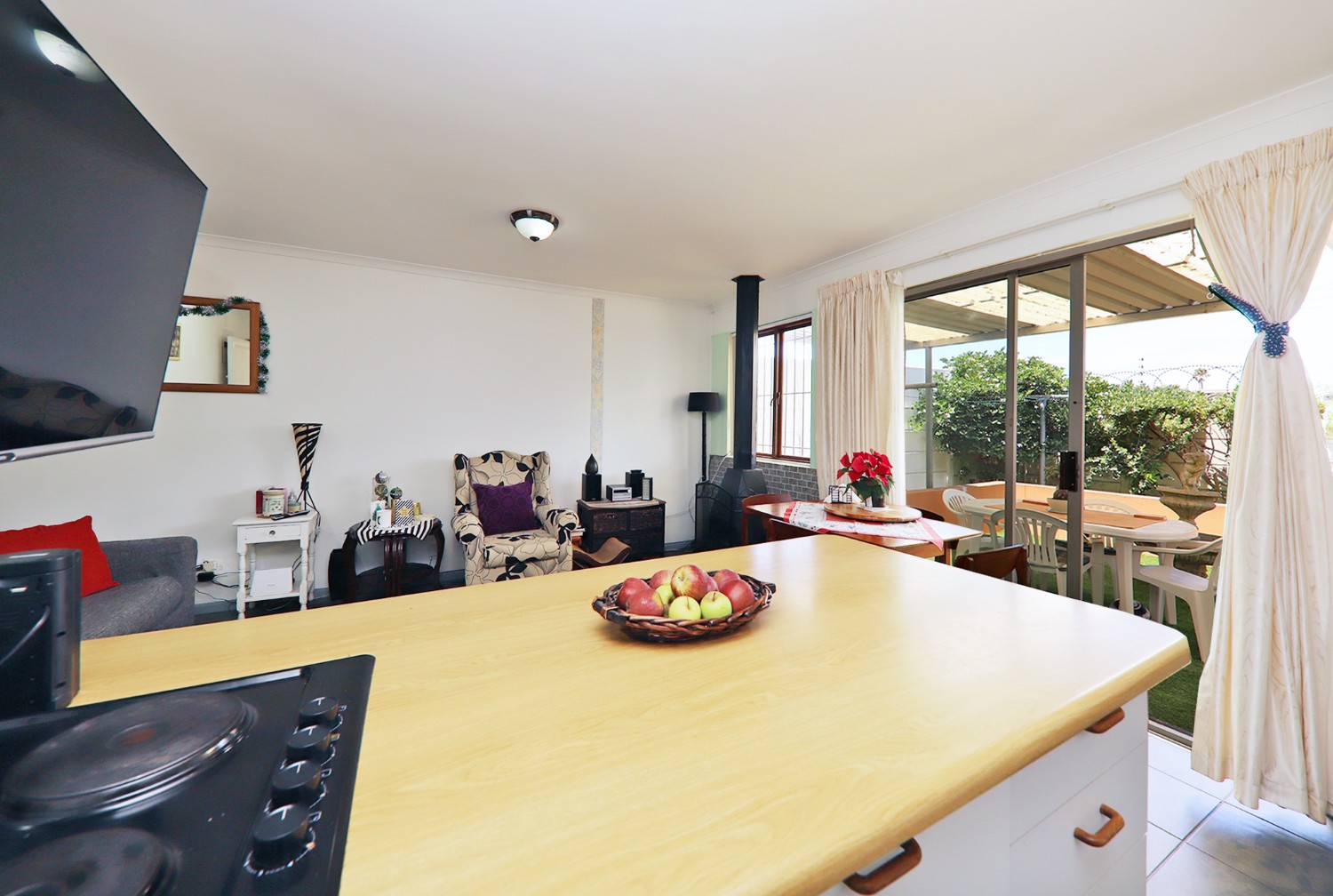 3 Bed Home For Sale in Elfindale (R 1,775,000)