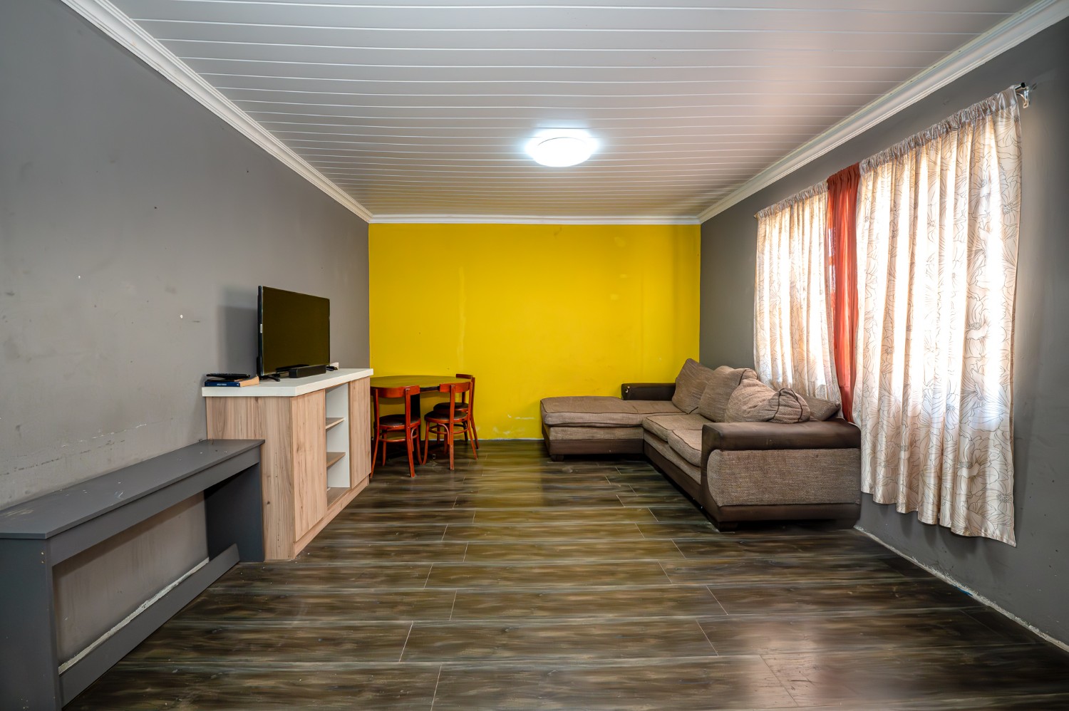 4 Bed Home For Sale in Forest Heights (R 1,150,000)