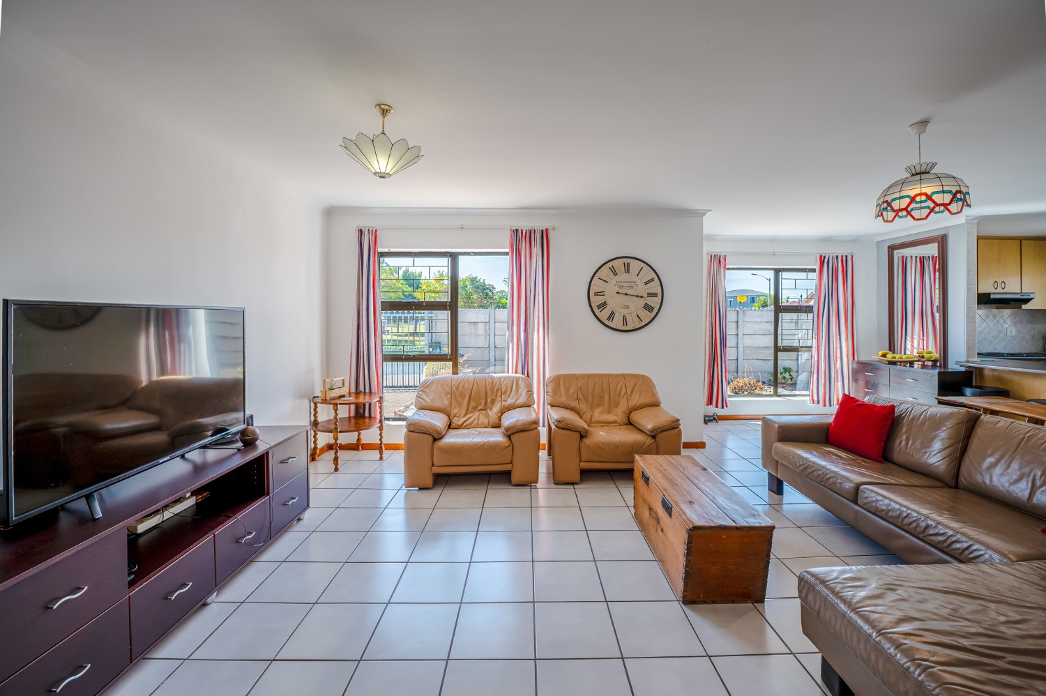 3 Bed Home For Sale in Arauna (R 2,640,000)