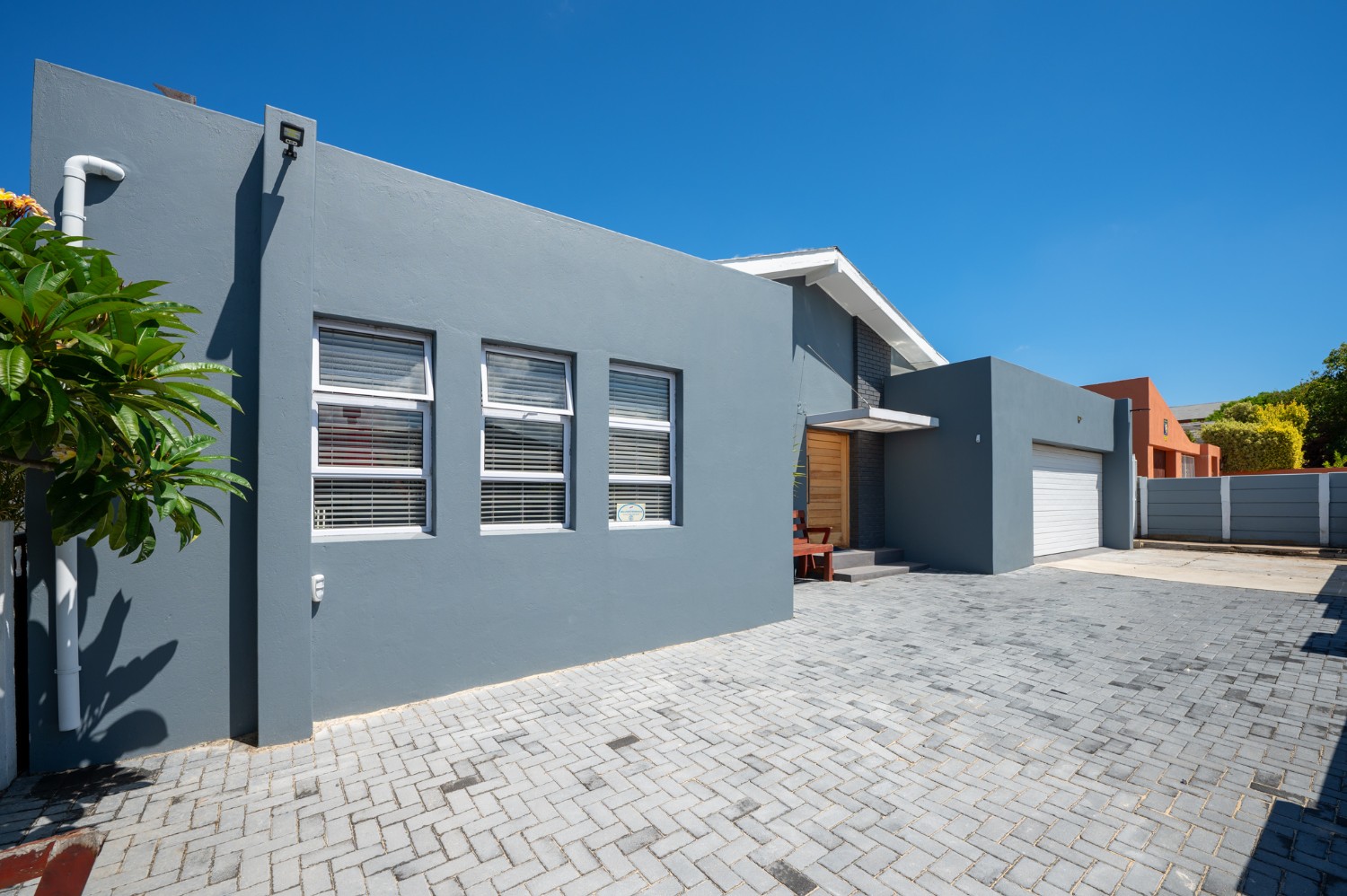 3 Bed Home For Sale in Glenhaven (R 2,450,000)