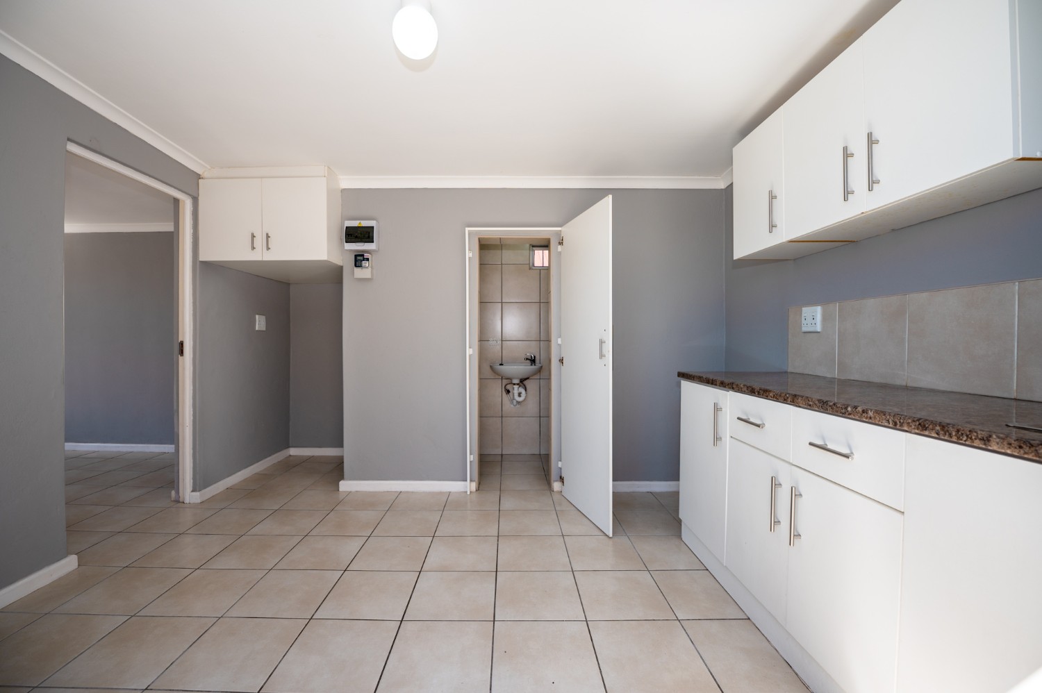 4 Bed Home For Sale in Matroosfontein (R 1,499,000)