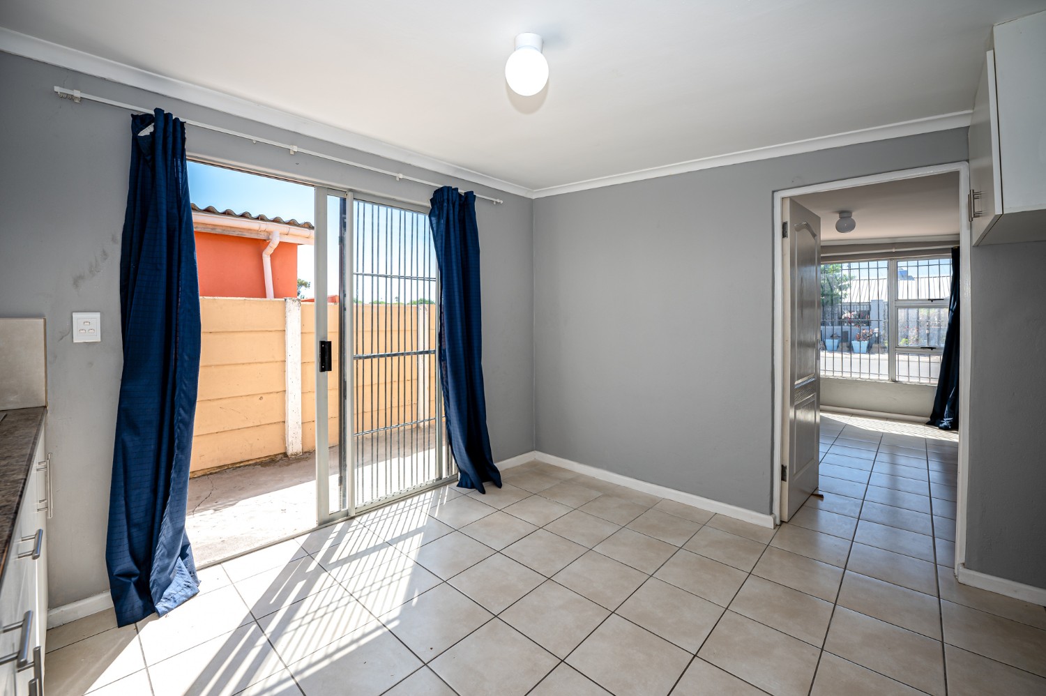 4 Bed Home For Sale in Matroosfontein (R 1,499,000)