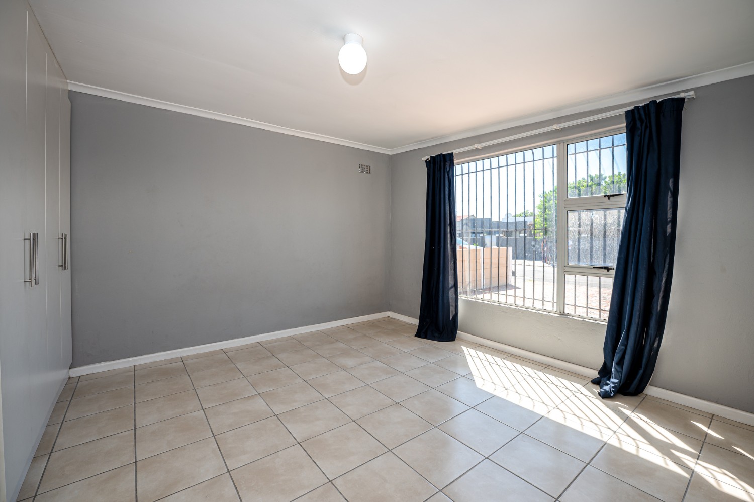 4 Bed Home For Sale in Matroosfontein (R 1,499,000)