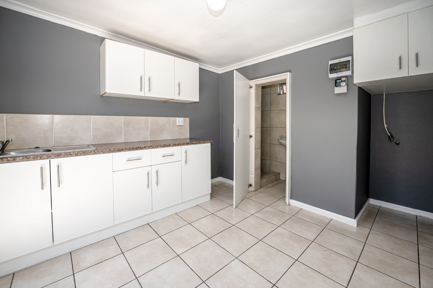 4 Bed Home For Sale in Matroosfontein (R 1,499,000)