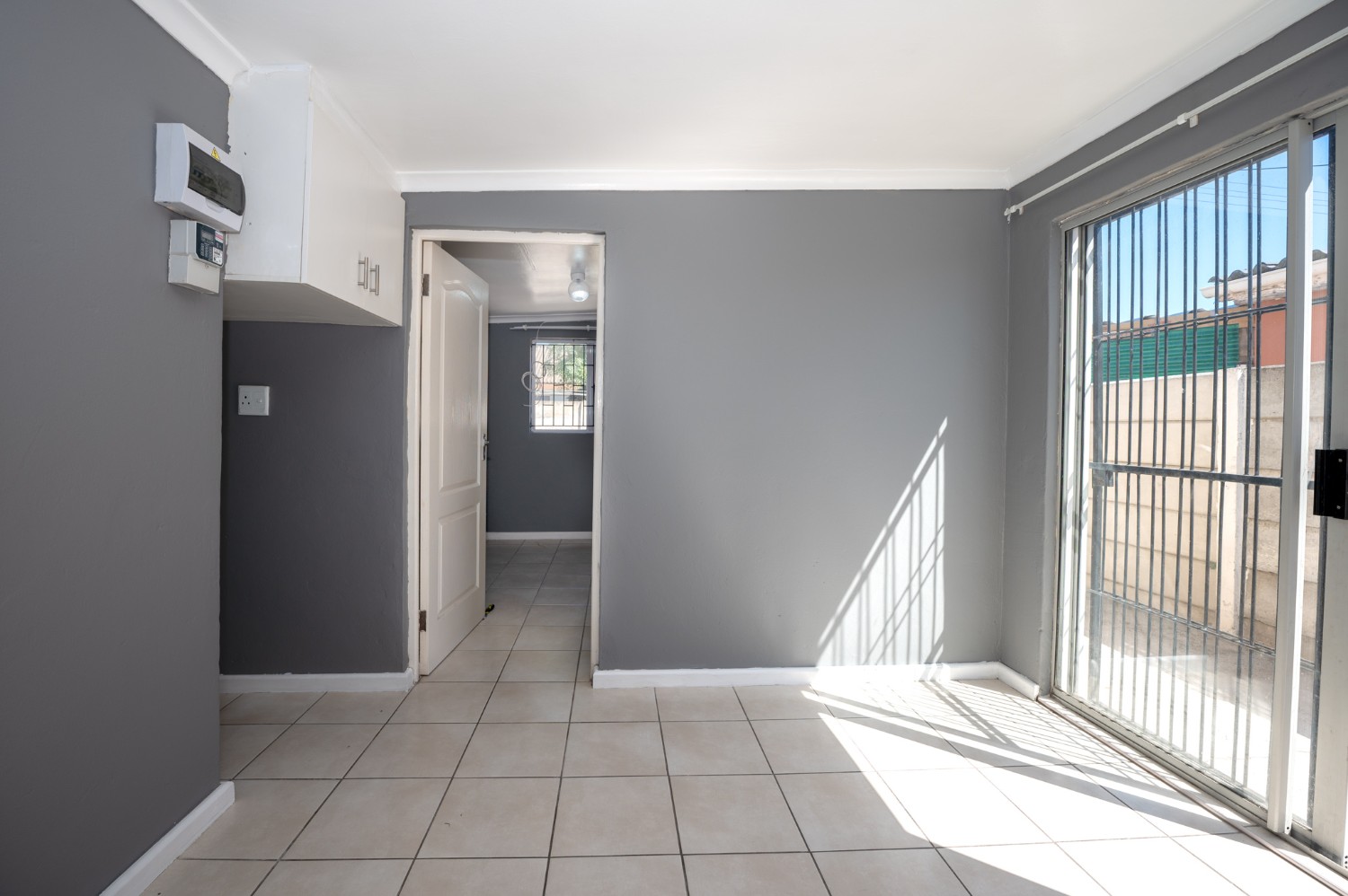 4 Bed Home For Sale in Matroosfontein (R 1,499,000)