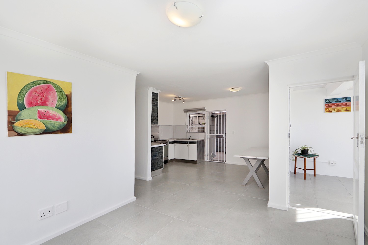 3 Bed Townhouse For Sale in Muizenberg (R 1,685,000)