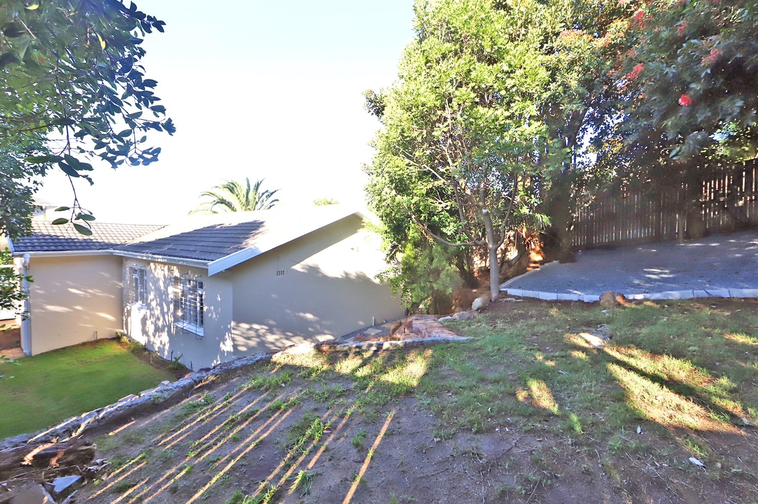 3 Bed Home For Sale in Lakeside (R 2,950,000)