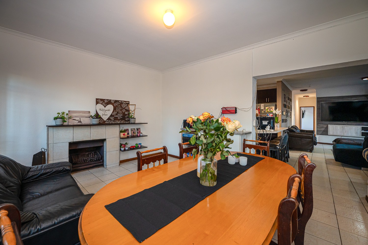 3 Bed Home For Sale in Bonnie Brae (R 2,150,000)