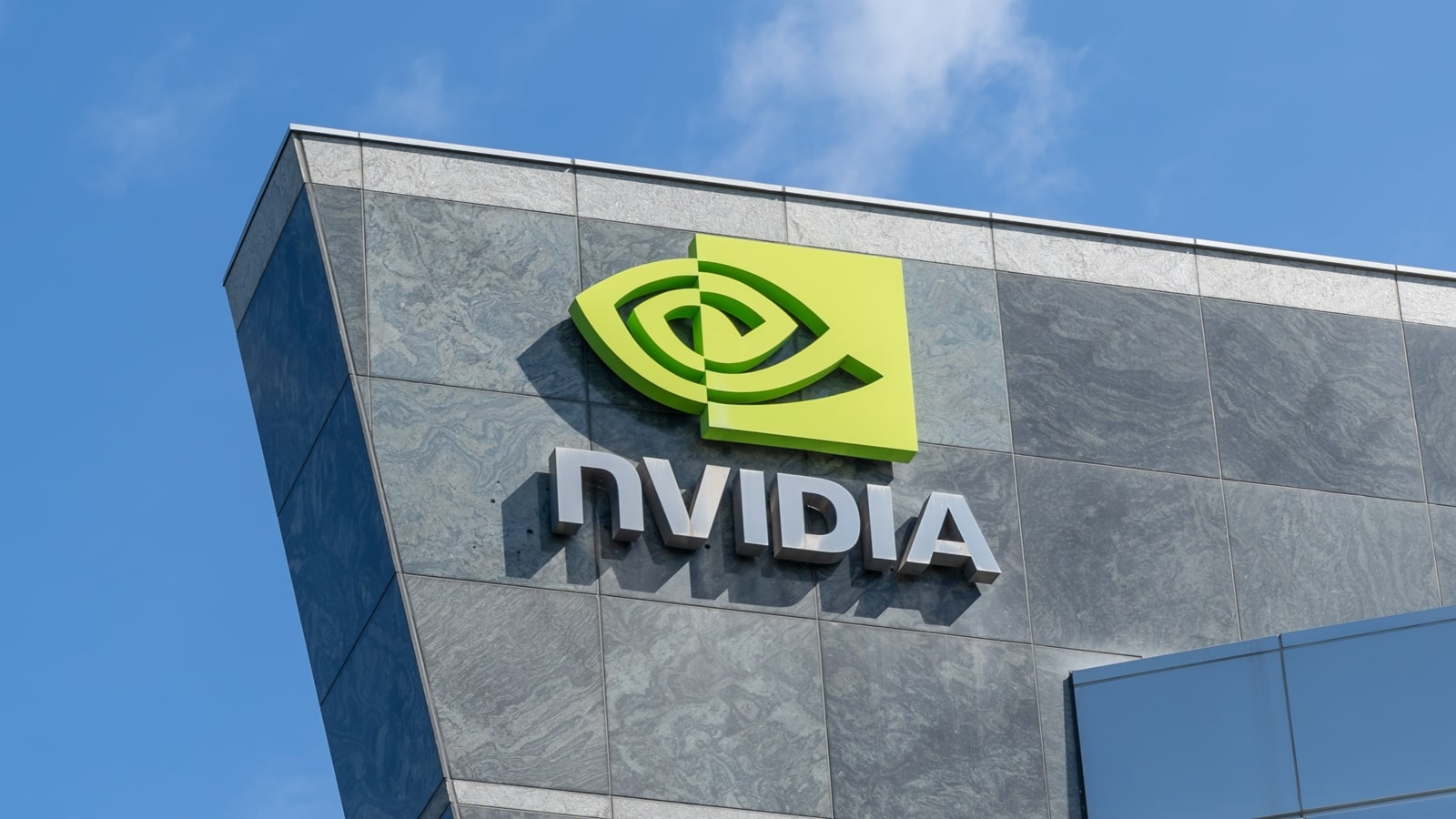Nvidia Surges Past Apple, Microsoft to Become World’s Most Valuable