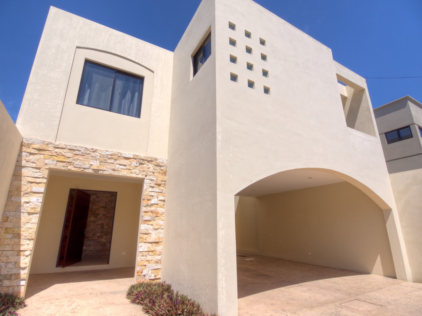 Casa Tamayo in Garcia Gineres DH Real Estate