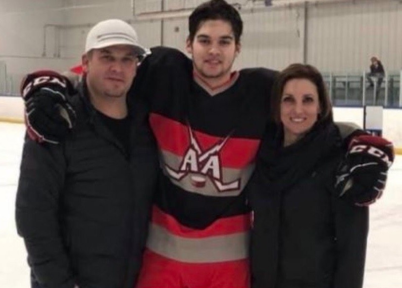 Hockey community to pay tribute to Airdronian who lost battle with