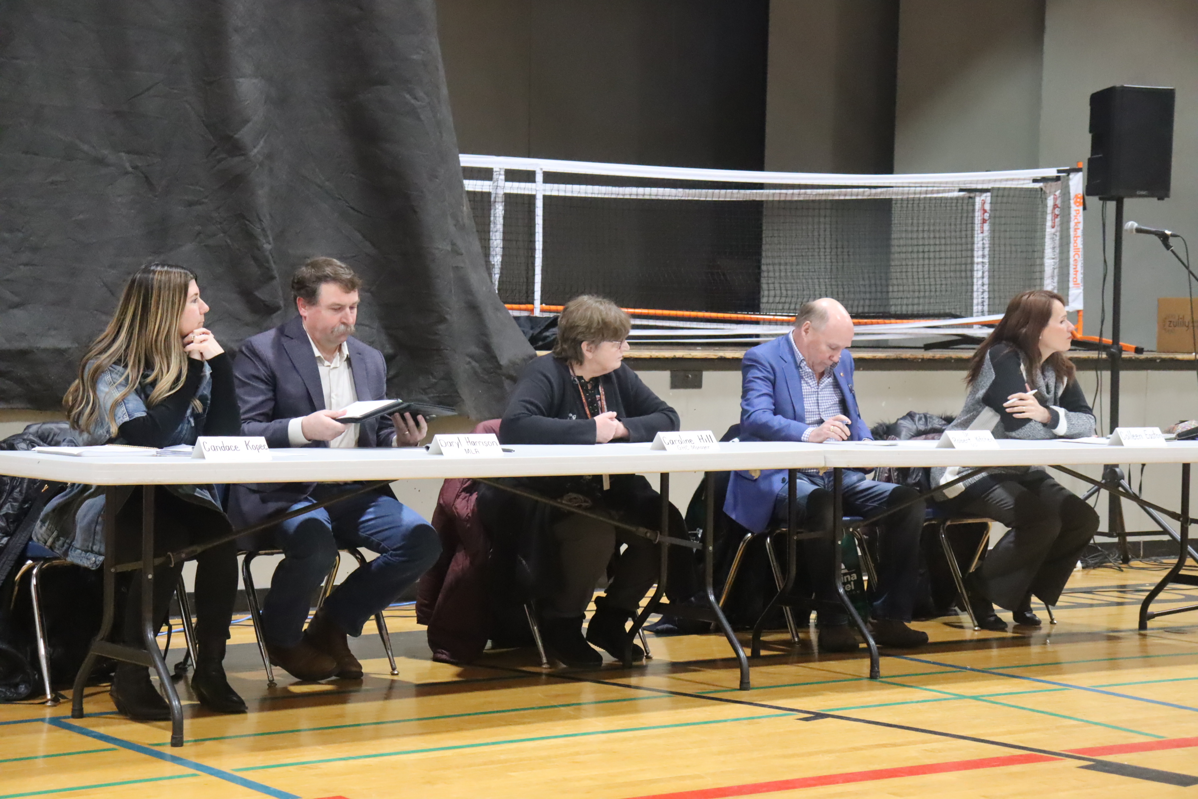 Oxbow hosts town hall meeting discussing disruptions in local health