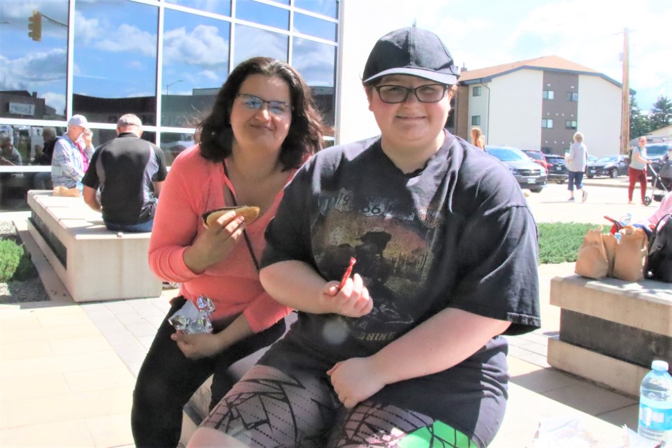 Recordbreaking Charity BBQ raises more than 8000 for Soup's On Local