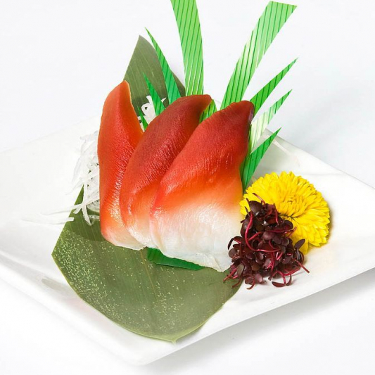 Surf Clam Sashimi (7 pcs) Roll'n Pin Asian Restaurant