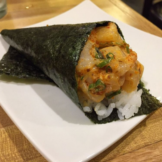 Spicy Scallop Hand Roll Sake Japanese Restaurant