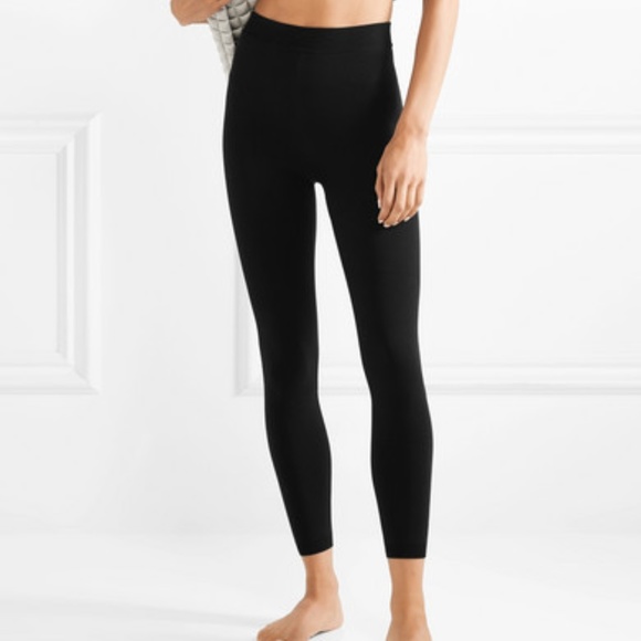 Knee Brace Over Yoga Pants YogaWalls