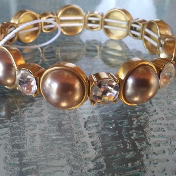 Ann Taylor Jewelry Ann Taylor Faux Pearl Crystal Gold Tone Bracelet