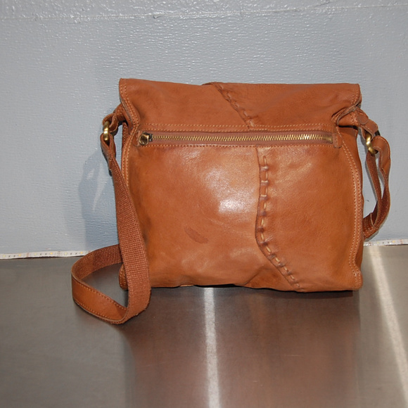 Lucky Brand Bags Lucky Brand Abbey Road Messenger Crossbody Poshmark